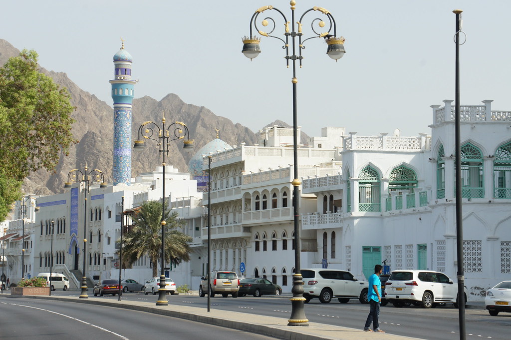 Alizz Islamic Bank Signs Shariah Home Financing Agreement with Zain Property Development Supporting Oman’s Economy 
