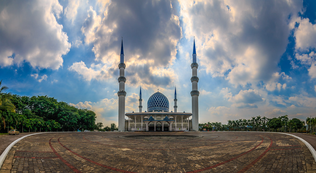 Fitch Downgrades Serba Dinamik’s IDR and Sukuk Ratings to B-, Placed on Rating Watch Negative 