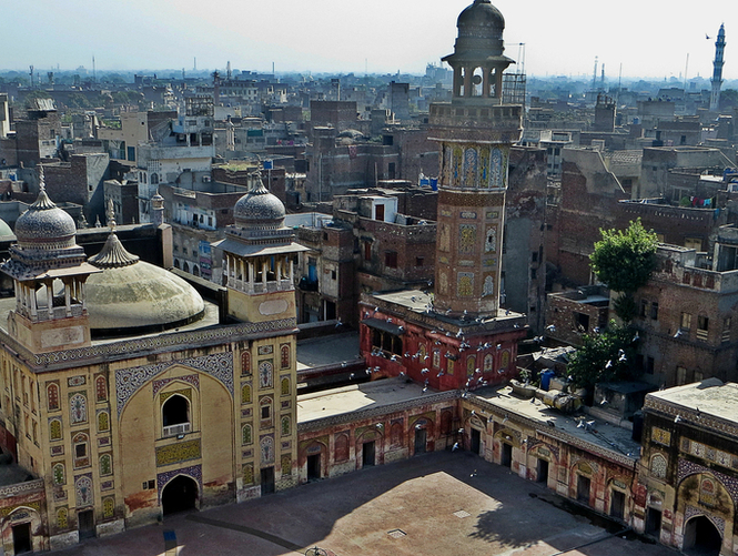 Pakistan Launches USD 1 Billion Worth Eurobonds to Stabilise Foreign Exchange Reserves 