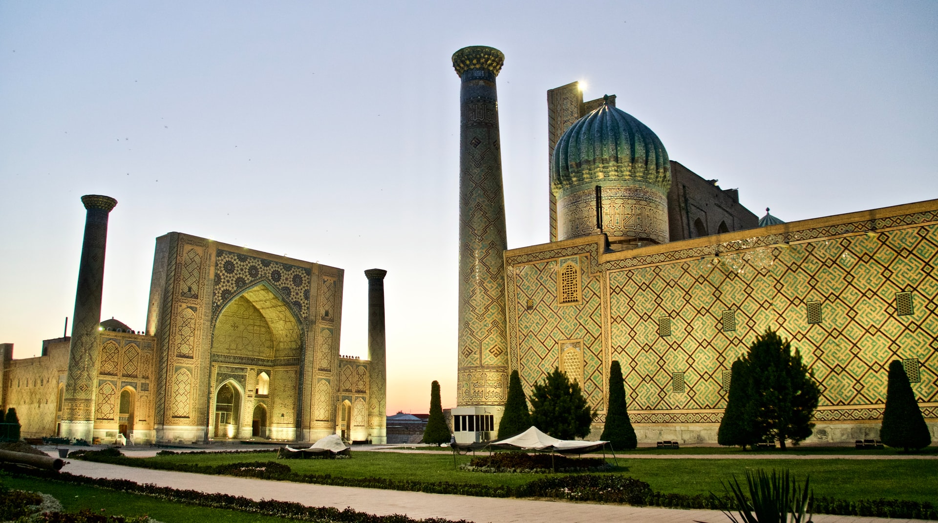 IsDB Signs Grant Agreement to Assist Launch of Islamic Financial Solutions in Uzbekistan 