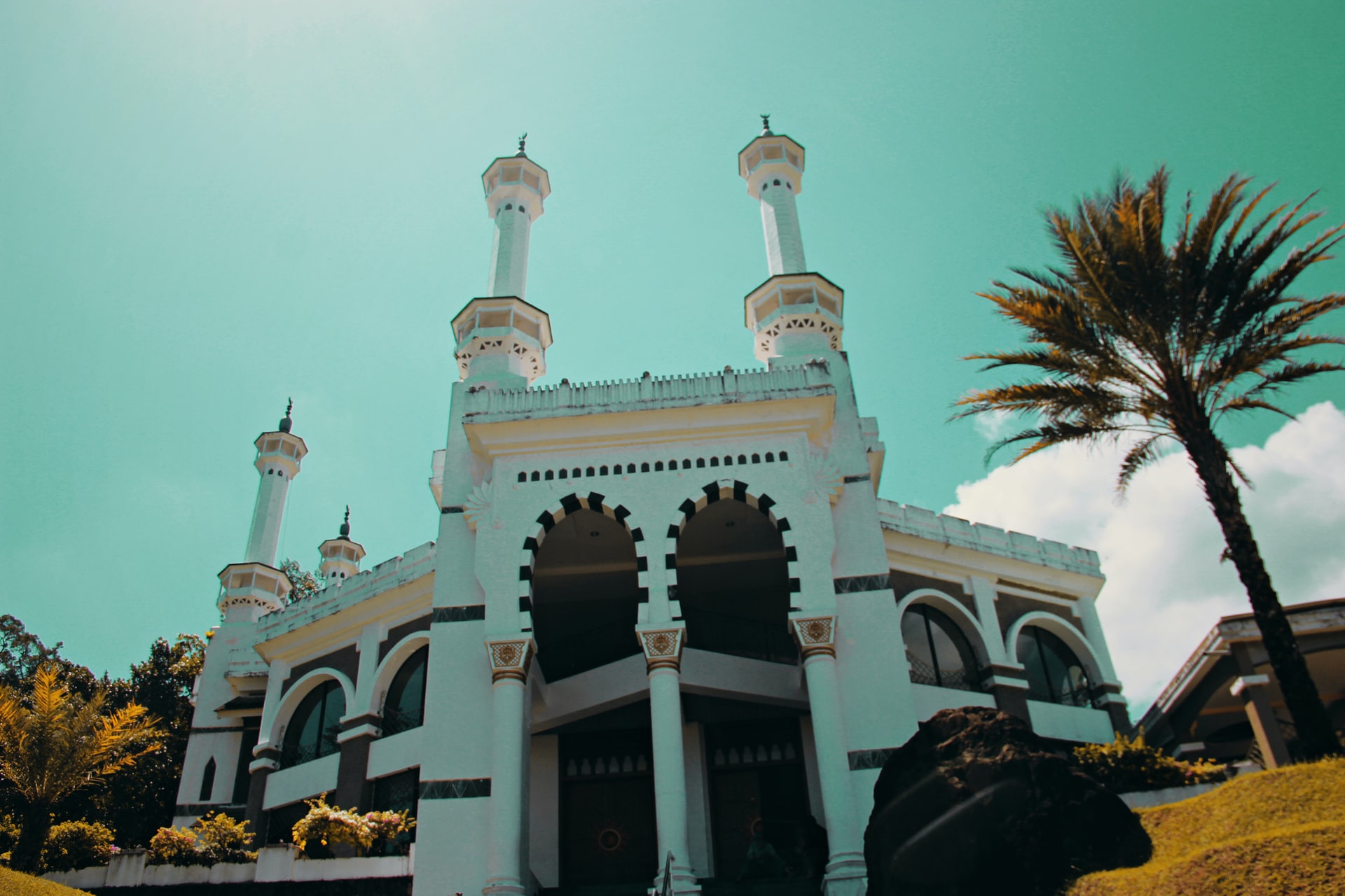 Indonesia’s BPJPH Targets Halal Certification of 15,000 MSEs in 2021 Via Free Online Program 